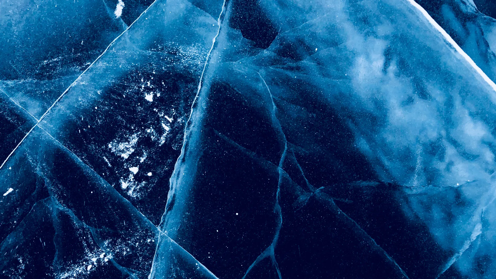 Photo of strong, clear ice.